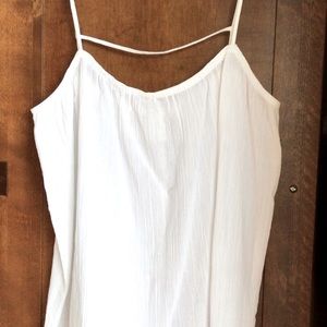 NWOT H&M White Top, Size XS (Runs big to a M/L size)
